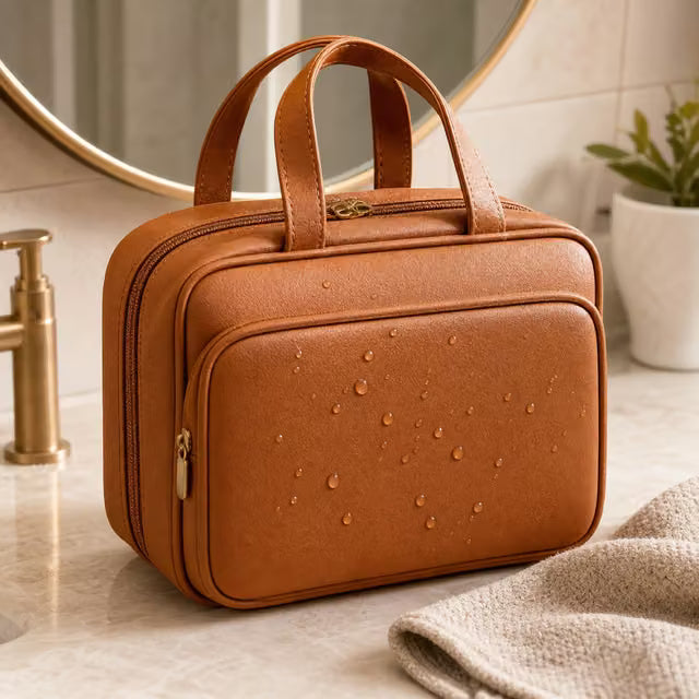 Water droplets on the wipe-clean PU leather exterior